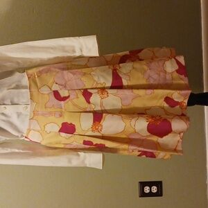 SPECIAL 2/$25Flowered Banana Republic skirt